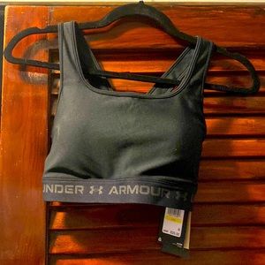 Women's HeatGear® Medium Impact Sports Bra in Black